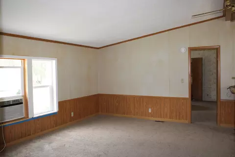 Living - 1364 Lakeview Dr, Mio, MI 48647 photo 2 of 2