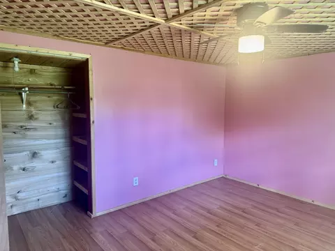 Bedroom - 7983 Silsby Rd, Roscommon, MI 48653 photo 5 of 6