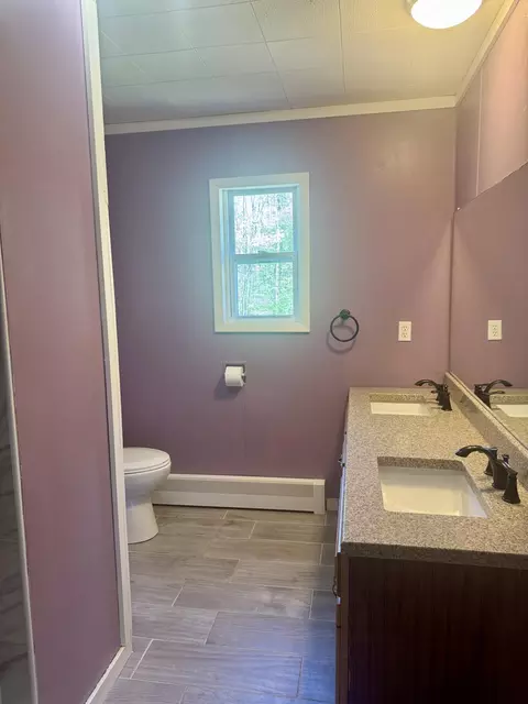 Bath - 7983 Silsby Rd, Roscommon, MI 48653 photo 1 of 6