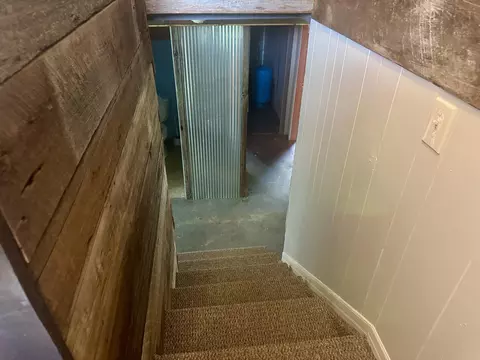 Entry Way - 7983 Silsby Rd, Roscommon, MI 48653 photo 2 of 4