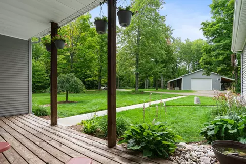 11882 Davis Creek Dr, Wolverine, MI 49799 photo 5