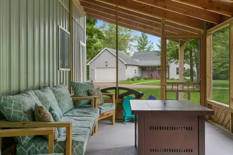 11882 Davis Creek Dr, Wolverine, MI 49799 photo 50