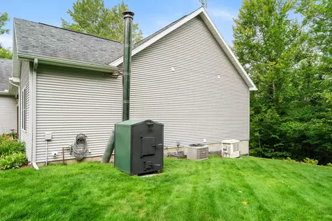 11882 Davis Creek Dr, Wolverine, MI 49799 photo 3