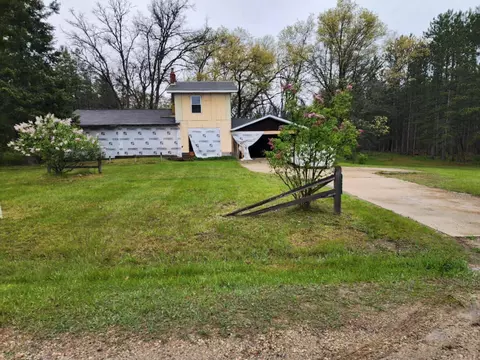 2883 M-18, Roscommon, MI 48653