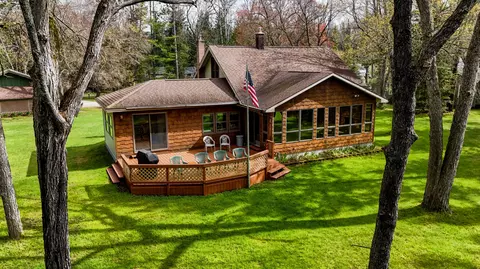 370 W Park Dr, Grayling, MI 49738