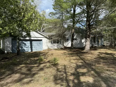 14896 Jade Ln, Ocqueoc, MI 49759