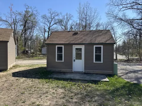 5115 S Straits Hwy #CABIN 9, Indian River, MI 49749