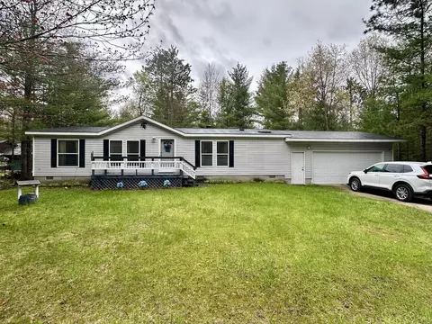 10162 Regimental Way, Grayling, MI 49738