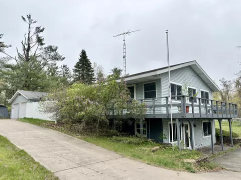 5356 Spruce Dr, Lewiston, MI 49756