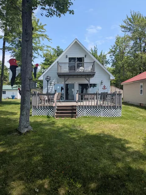 6783 E Houghton Lake Dr, Houghton Lake, MI 48629