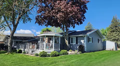 113 Pocahontas Trl, Prudenville, MI 48651