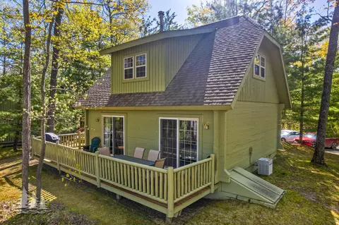 829 Golf Cottage Dr, Lewiston, MI 49756
