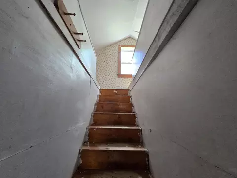 Entry Way - 903 W 8th St, Mio, MI 48647 photo 4 of 4