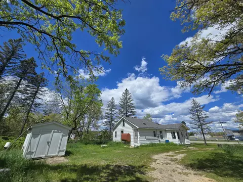 Exterior - 903 W 8th St, Mio, MI 48647 photo 3 of 20
