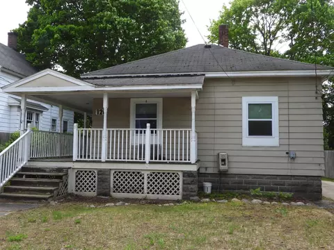 120 Copier Street St, Cadillac, MI 49601