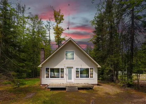 13219 N Shore Dr, Millersburg, MI 49759