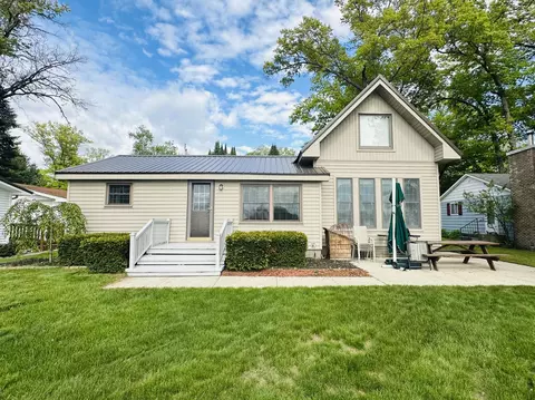 6369 Swallow Dr, Harrison, MI 48625