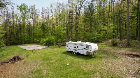9287 Dodge Lake Ct, Gaylord, MI 49735