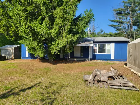 Exterior - 108 Woodleaf Dr, Grayling, MI 49738 photo 2 of 16