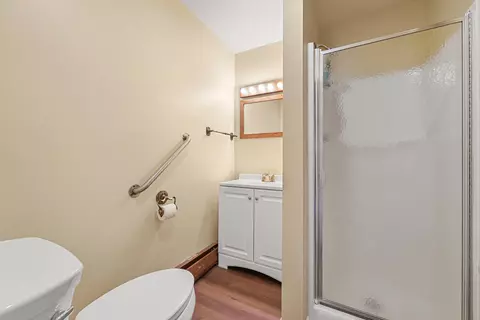Bath - 117 Timber Trl, Roscommon, MI 48653 photo 4 of 8