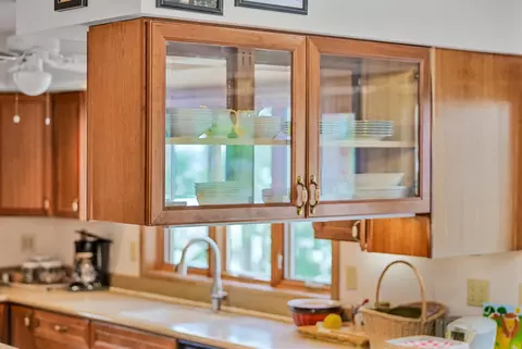 Kitchen - 117 Timber Trl, Roscommon, MI 48653 photo 8 of 9