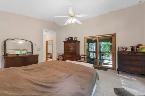 Bedroom - 117 Timber Trl, Roscommon, MI 48653 photo 3 of 8