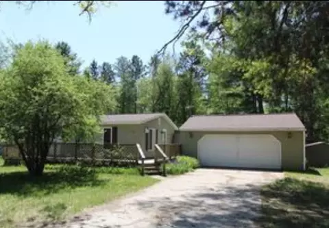 118 Woodleaf Dr, Grayling, MI 49738