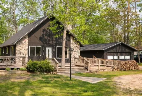 2040 Mary Anne Dr, Lewiston, MI 49756