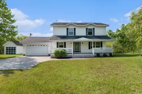 10702 Southwood Dr, Mancelona, MI 49659