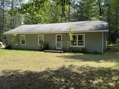 114 Shirley Ln, Roscommon, MI 48653