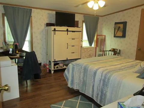 Bedroom - 5189 Pinecrest Dr, Lewiston, MI 49756 photo 1 of 6