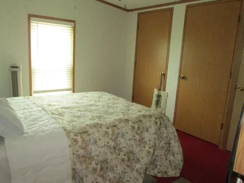 Bedroom - 5189 Pinecrest Dr, Lewiston, MI 49756 photo 5 of 6