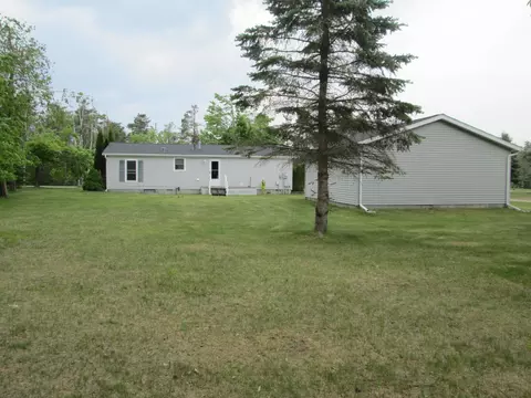 Exterior - 5189 Pinecrest Dr, Lewiston, MI 49756 photo 8 of 11