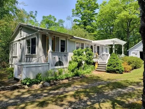 17740 Grand Lake Blvd, Presque Isle, MI 49777