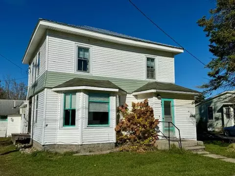 545 Duncan Ave, Cheboygan, MI 49721