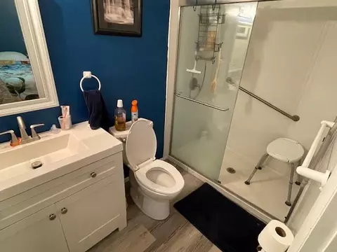 Bath - 95 Caduca Ln, Roscommon, MI 48653 photo 1 of 2