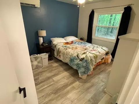 Bedroom - 95 Caduca Ln, Roscommon, MI 48653 photo 2 of 2