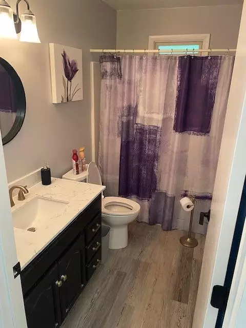 Bath - 95 Caduca Ln, Roscommon, MI 48653 photo 2 of 2