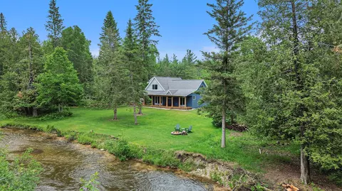5447 Big Sky Trl, Indian River, MI 49749