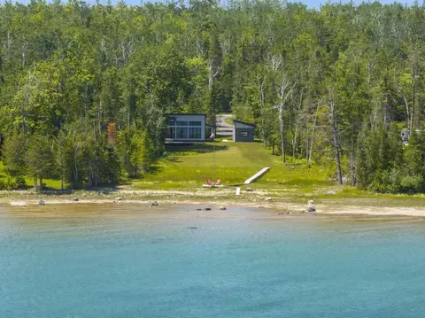 2960 W Us-23 Hwy, Cheboygan, MI 49721