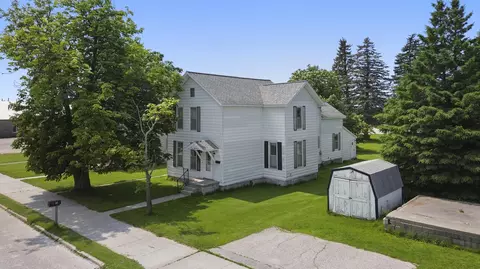 757 N Main St, Cheboygan, MI 49721