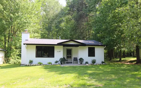 211 Daytona Rd, Roscommon, MI 48653