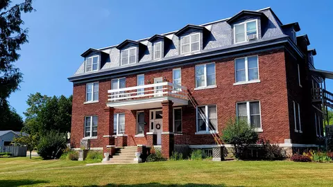 380 Church St UNIT 5, St. Ignace, MI 49781