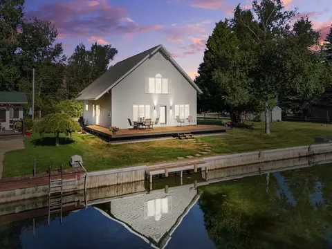 424 Ottawa Ln, Prudenville, MI 48651