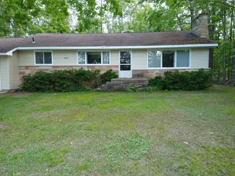 1427 E Lacomb Rd, Alpena, MI 49707