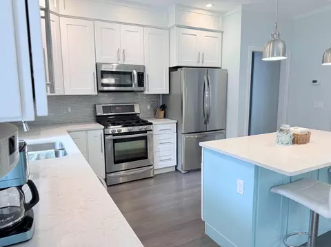 Kitchen - 129 Ethel Dr, Roscommon, MI 48653 photo 6 of 8