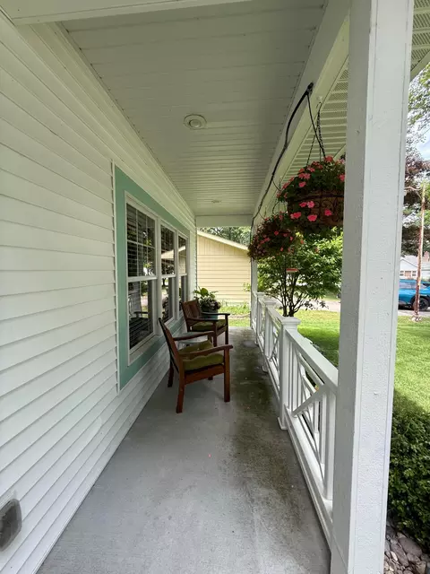 Exterior - 129 Ethel Dr, Roscommon, MI 48653 photo 7 of 18