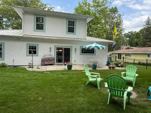 Exterior - 129 Ethel Dr, Roscommon, MI 48653 photo 15 of 18