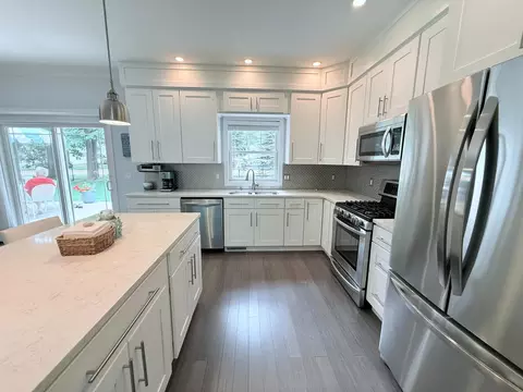 Kitchen - 129 Ethel Dr, Roscommon, MI 48653 photo 4 of 8