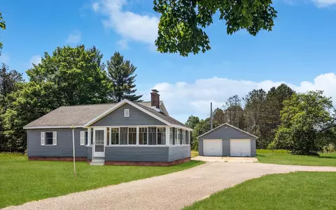 3090 S 37 Rd, Cadillac, MI 49601